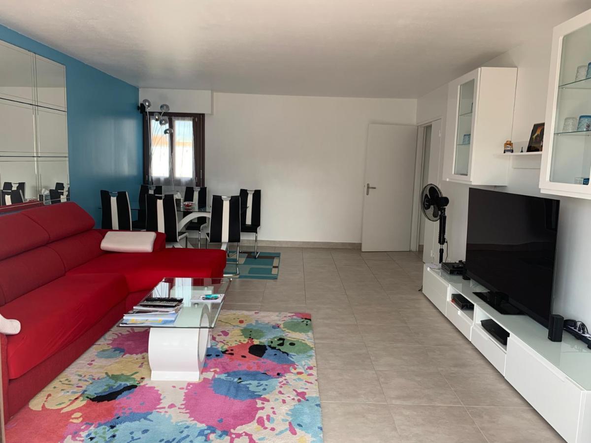 Grand Appartement A Louer Vue Sur Seine เมอลัง ภายนอก รูปภาพ