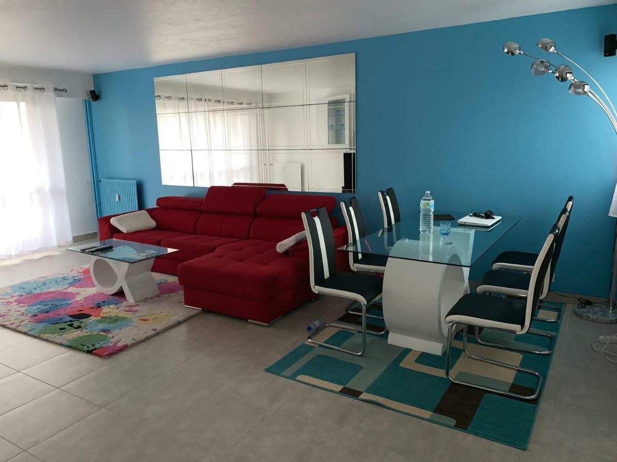 Grand Appartement A Louer Vue Sur Seine เมอลัง ภายนอก รูปภาพ