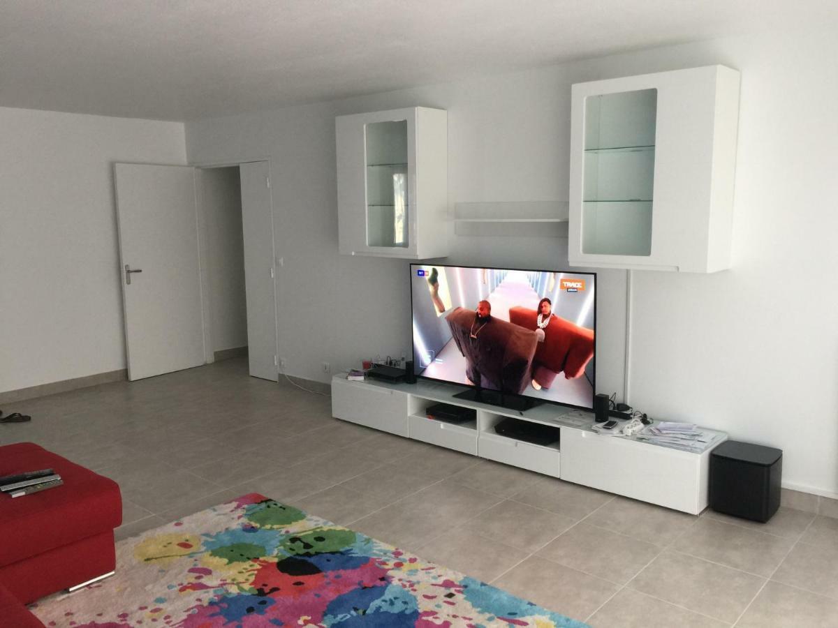 Grand Appartement A Louer Vue Sur Seine เมอลัง ภายนอก รูปภาพ