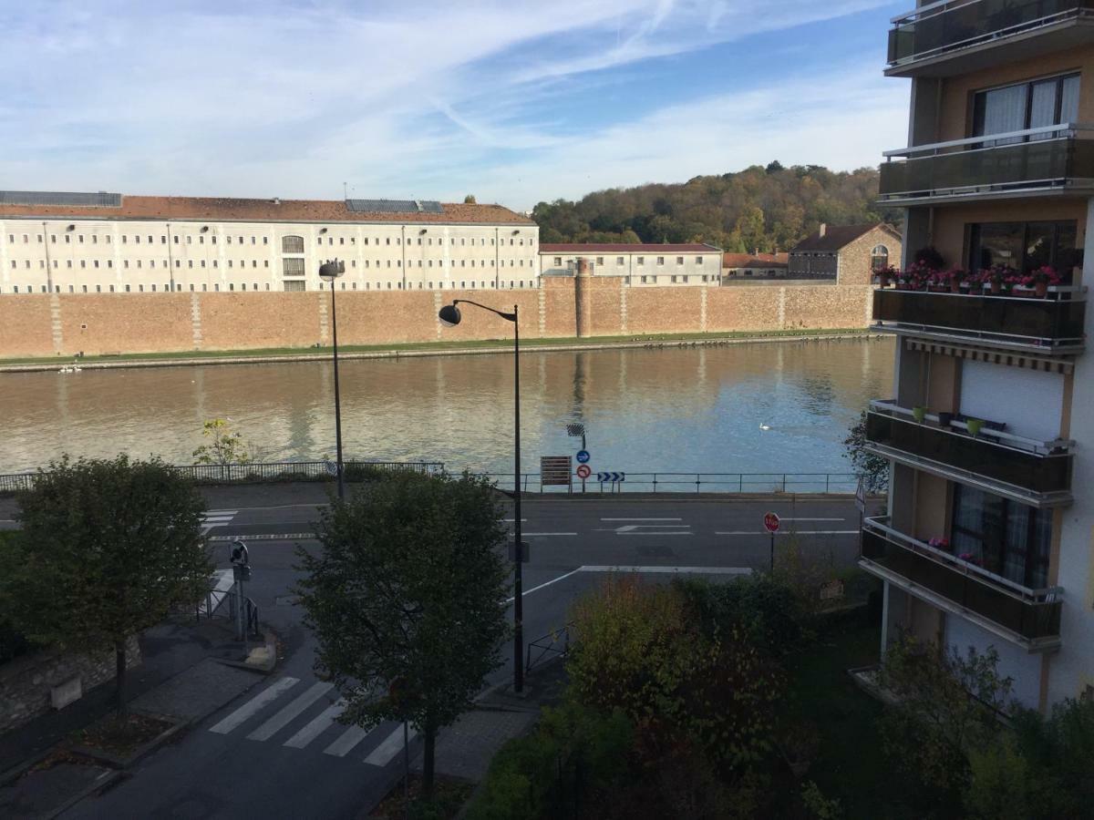 Grand Appartement A Louer Vue Sur Seine เมอลัง ภายนอก รูปภาพ